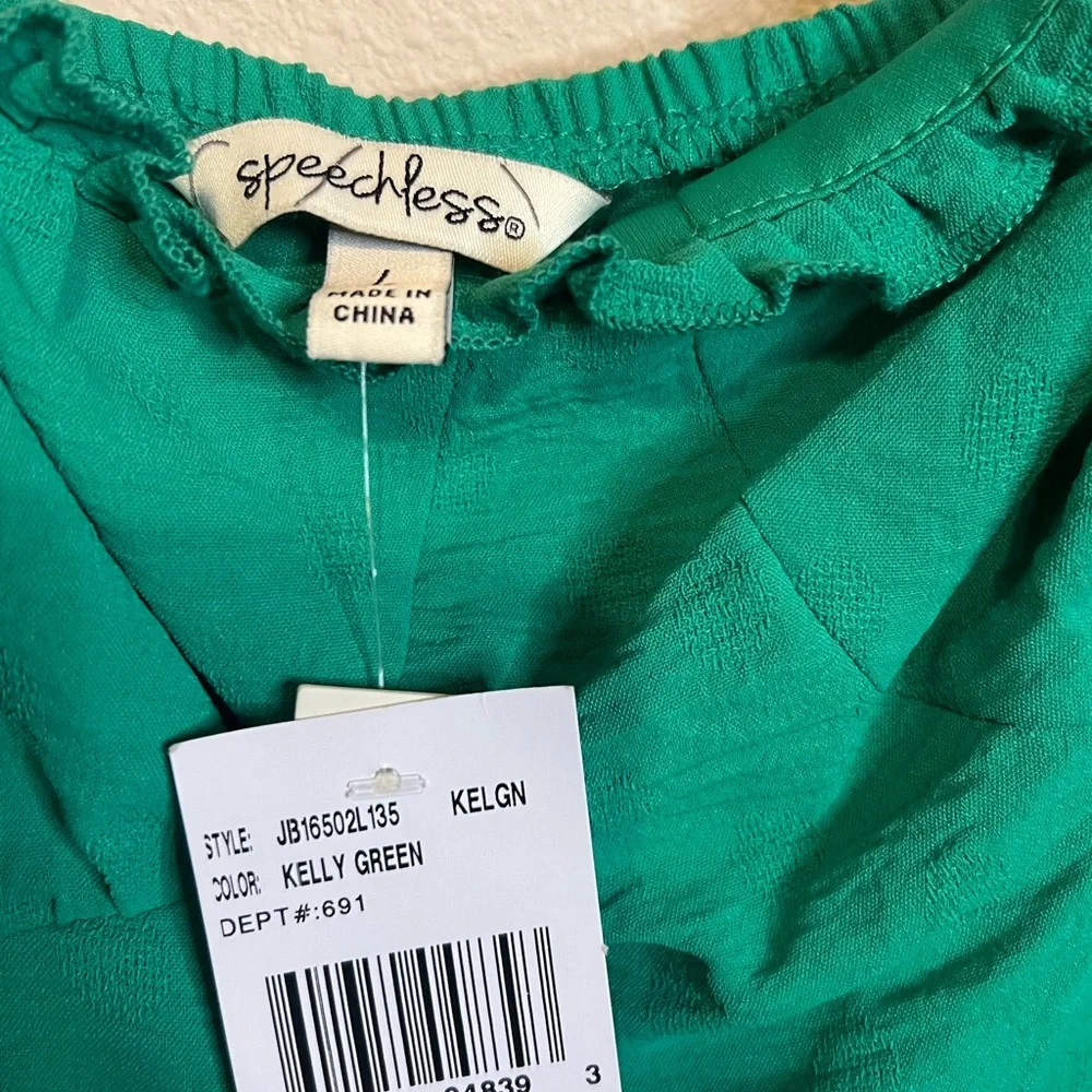 Speechless Kelly Green Ruffle Mini Dress. Adorable for holidays. Size L - Picture 6 of 6